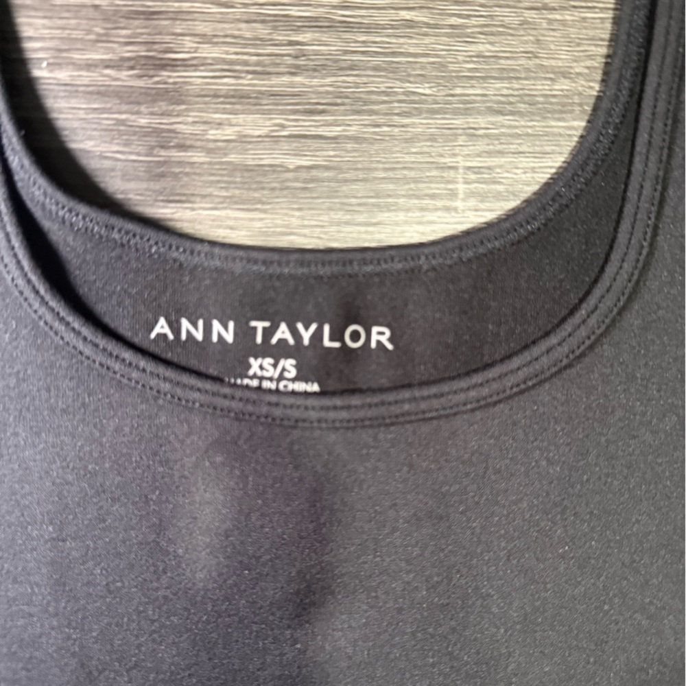 Ann Taylor Elegant Black Sleeveless Top - Picture 3 of 6